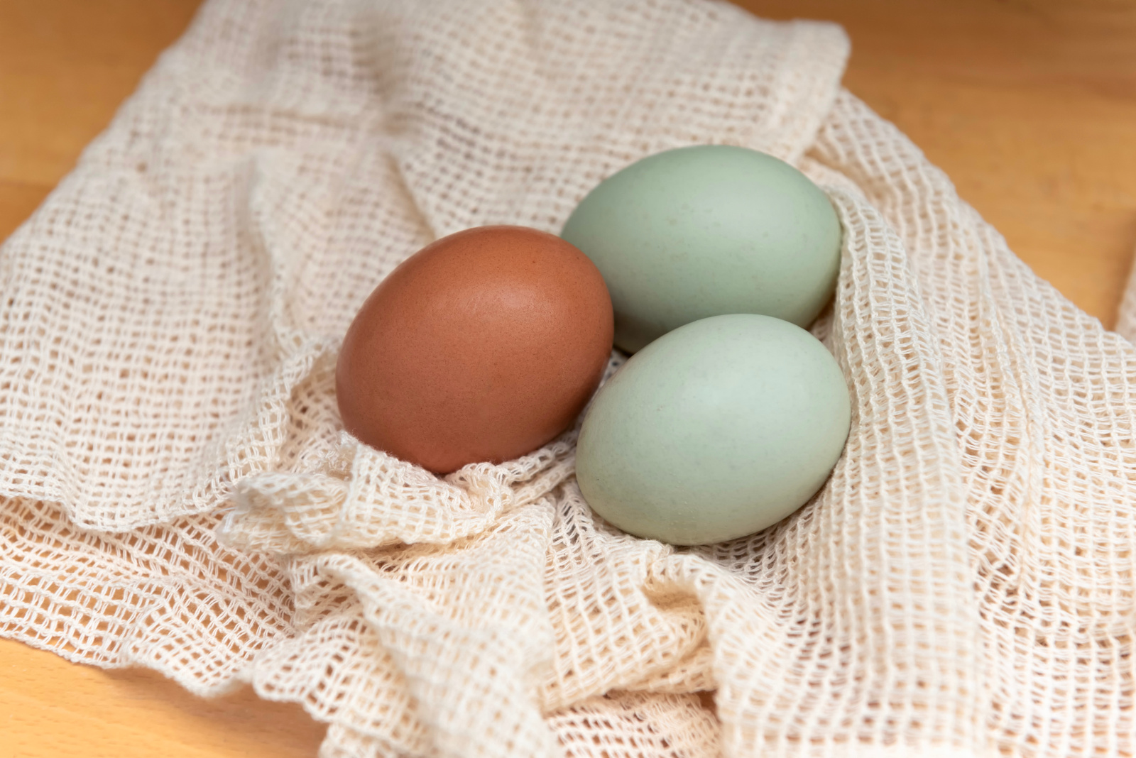 Colour mutation tests for fowl